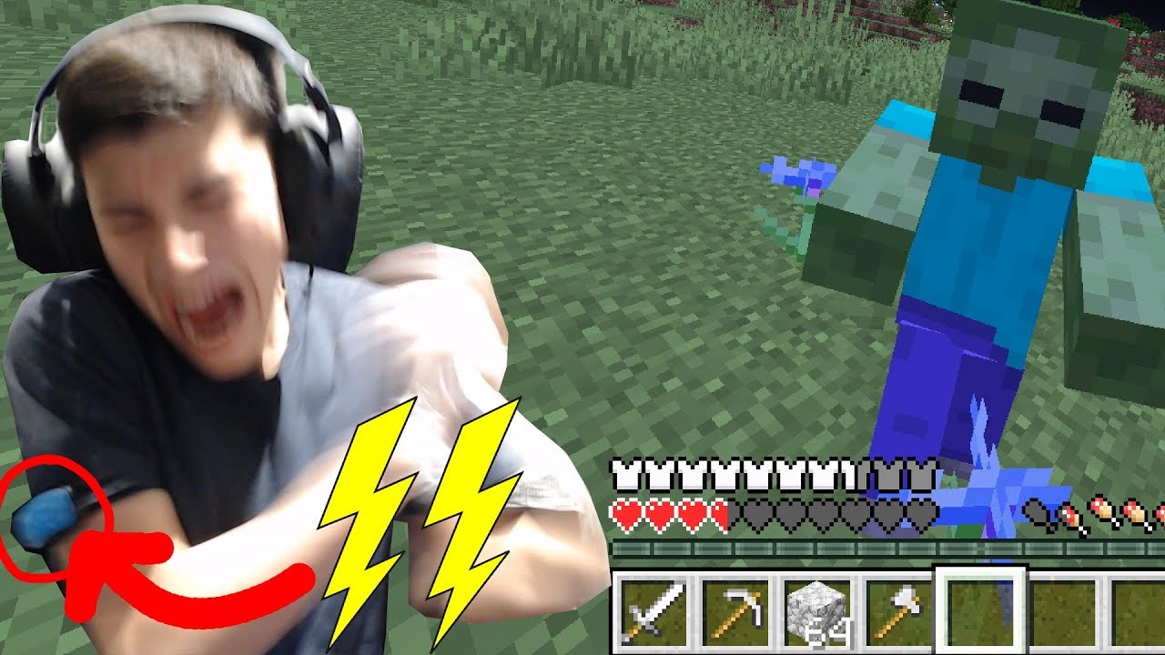 I Get Shocked When I Lose Hearts in Minecraft