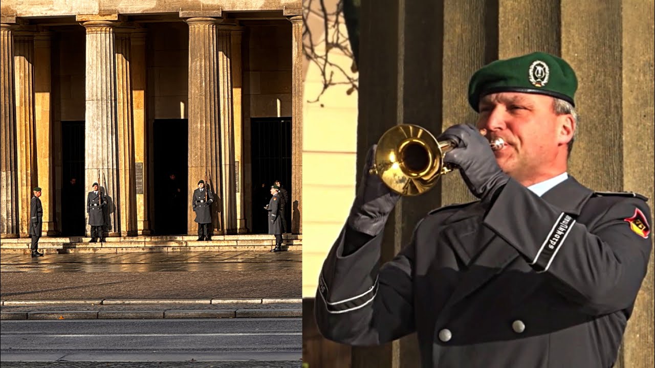 Kranzniederlegung in der Neuen Wache zum Volkstrauertag 2023 Bundeswehr Wachbataillon