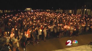 Peaceful candlelight vigil moves through UVA campus for Charlottesville