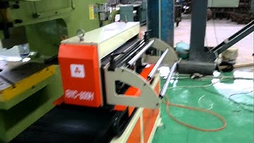 Zigzag NC servo feeder machine for blanking circle