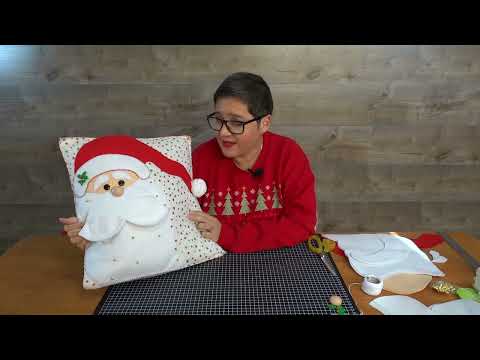 Funda Cojín Santa. Incluye moldes (Caja de información). Yasna Pino. Casa Puchinni.