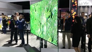 Ces 2017 Supertunna Tvn Från Lg Tvn Hängs På Väggen Med Magneter