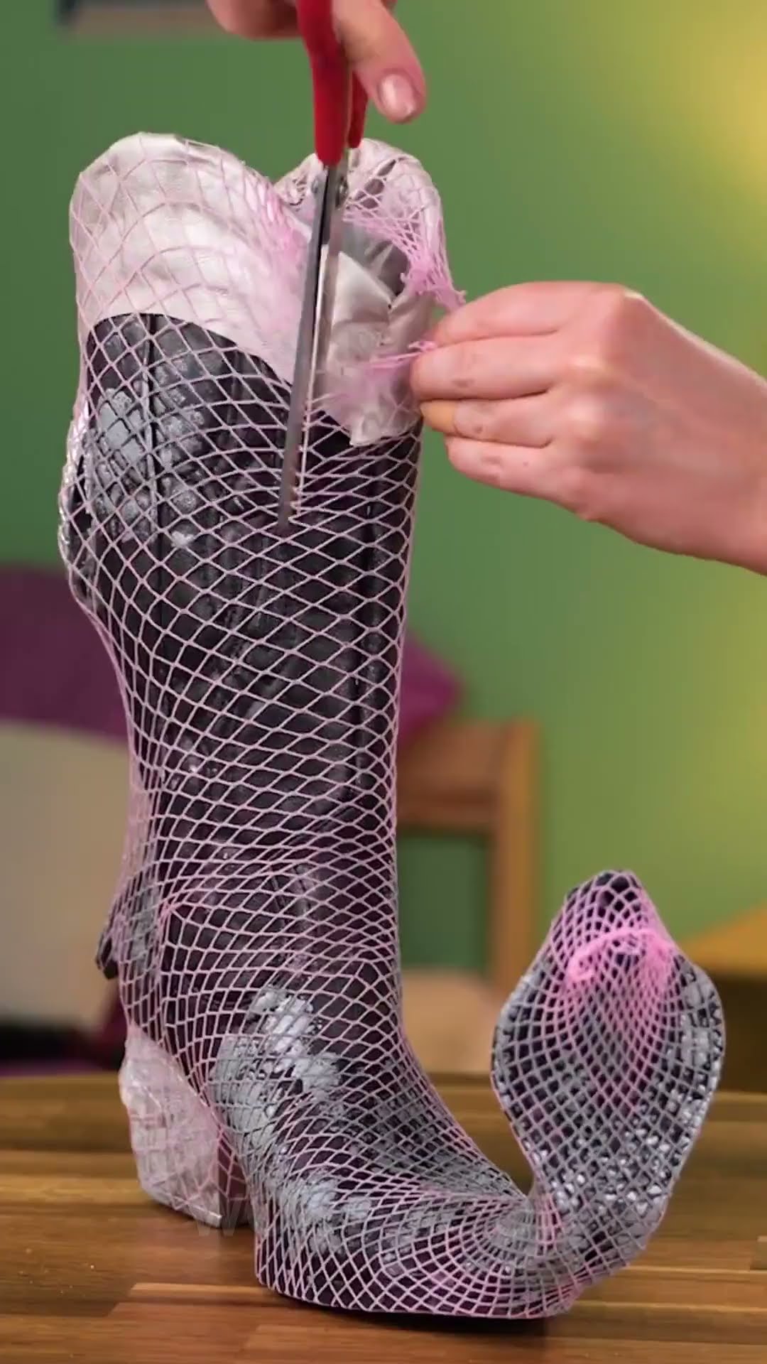 Shoes for your snake or snakes for your shoes ?