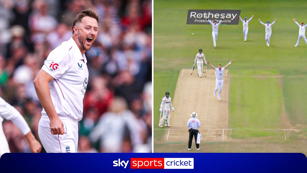 ENGLAND GET A WICKET ON THE FIRST BALL OF THE PAKISTAN TEST SERIES!