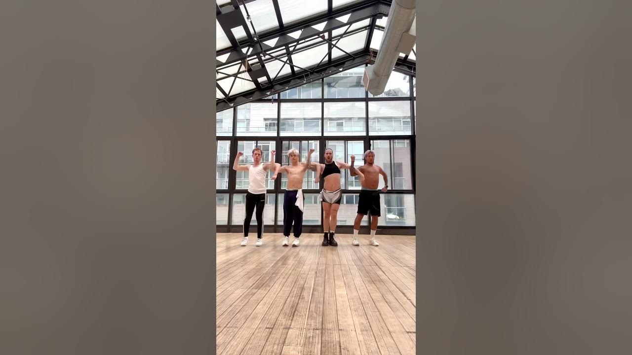 @troyesivan #rush #choreography #dance #troyesivan #boys #rushchallenge dancing with @kivglitz @troyesivan #rush #choreography #dance #troyesivan #boys #rushchallenge dancing with @kivglitz