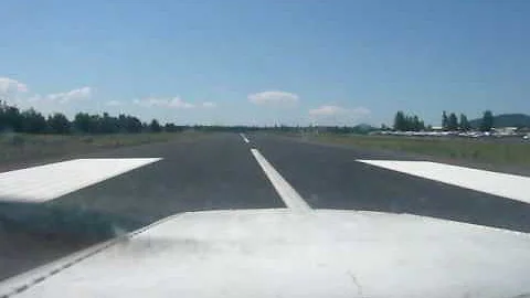 Piper Cherokee Warrior Landing Runway 18 Sunriver ...