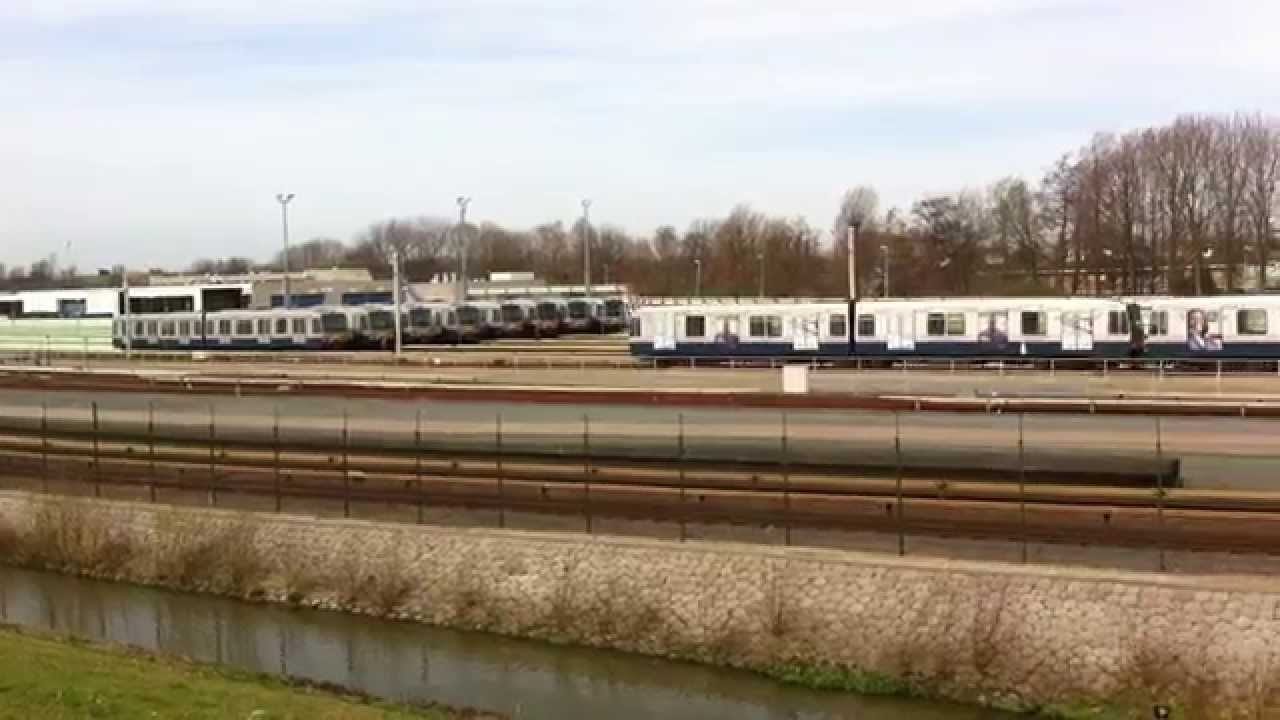 RET Metro 5214+5234 rijdt op de 's-Gravenweg richting het keerspoor (10 Teetjes in 1 beeld!!)