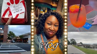 VLOG: Chick fil a Honey Pepper Pimento Sandwich + Tropical Storm Ophelia ruined my plans and more...