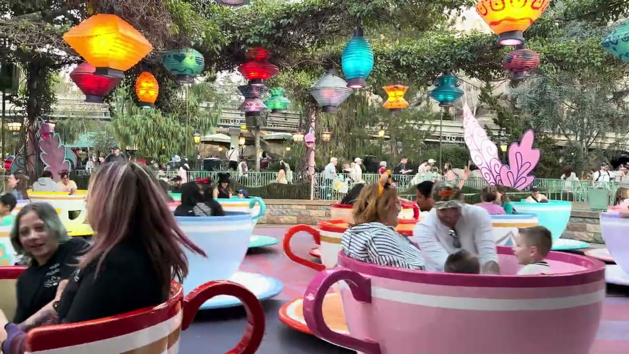 DISNEYLAND recorrido 2026