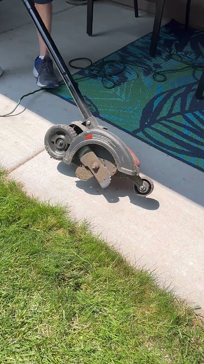 Black & Decker LE750 trencher - trenching to install buried radials for a  vertical 