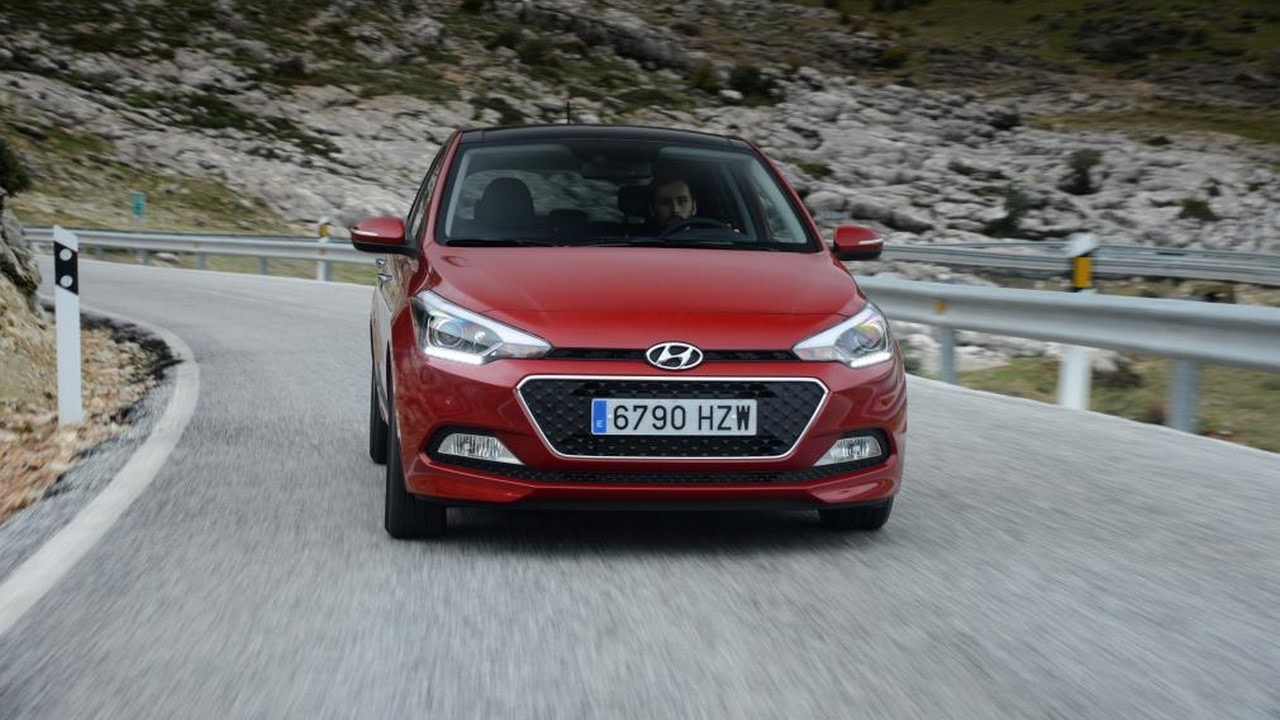 [AMAZING]Hyundai i20 (Hatchback) 2017 - YouTube