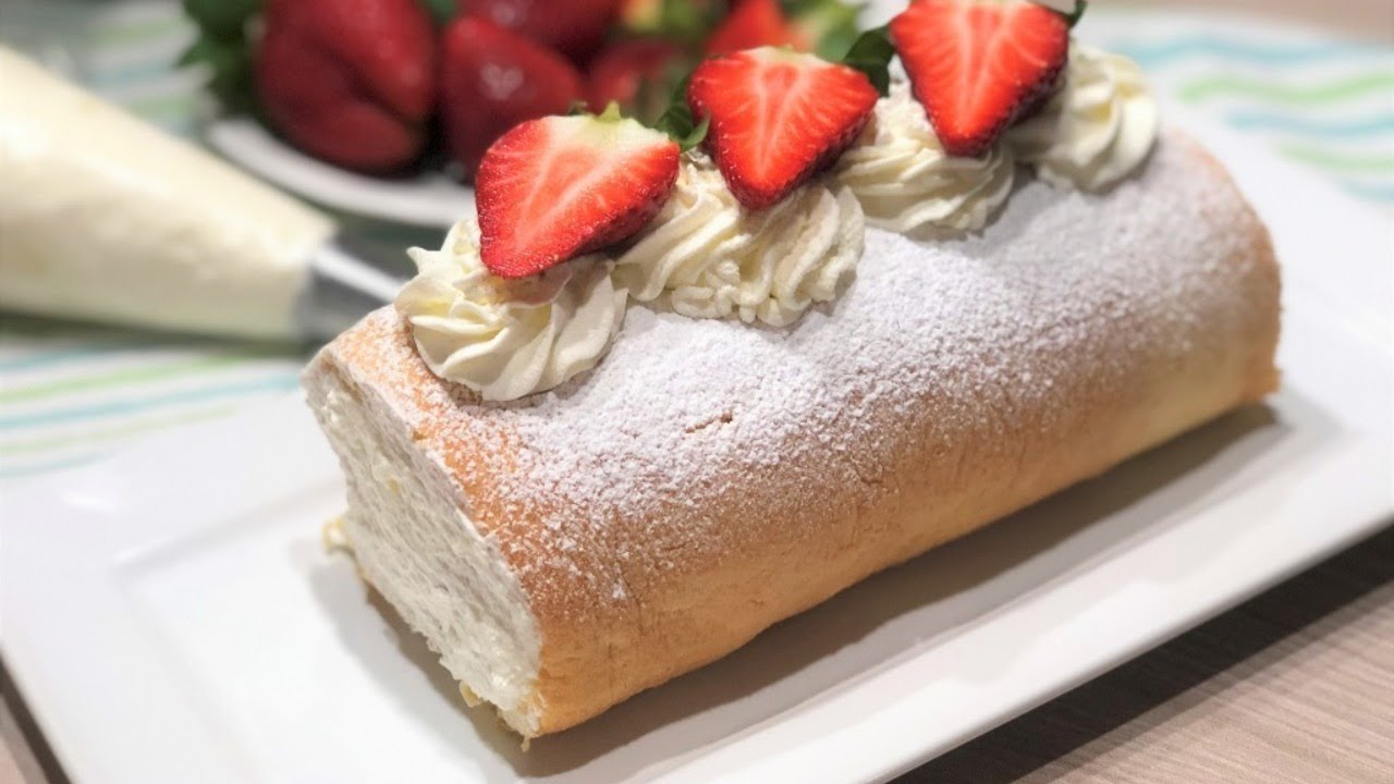 Brazo de gitano con nata y fresas, brazo de reina o pionono receta fácil!
