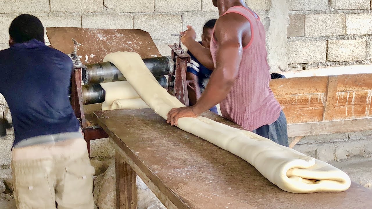 LOOK HOW HAITIAN MAKE BREAD, you can't miss it