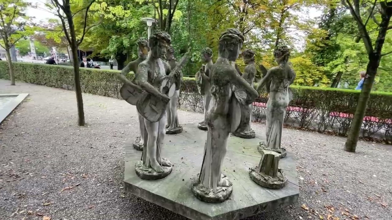 Strummer in Zürich (A Sculpture by Nicholas Micros)