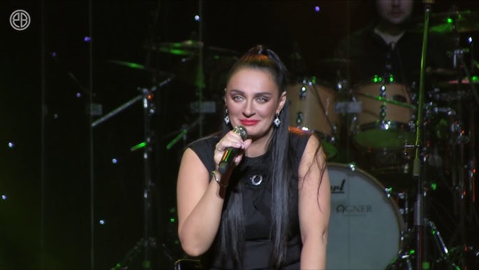 Тек Ростов облысы Ақсай қаласында жыныстық қатынас үшін танысу Жас кезіндегі әйелдің кискасының фотосы