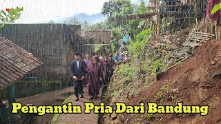 Download Lagu TIBA TIBA HUJAN LEBAT..!! Suasana pernikahan Sunda di kampung Cileunca || Pelosok Jawa Barat MP3