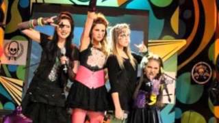 Eme 15 Soy un Desastre(Rock Princess)