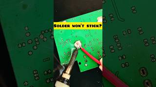 Solder Won't Stick to PCB? Try This Simple Cleaning Trick! 🛠️⚡#SolderingHacks #PCBRepair #soldering