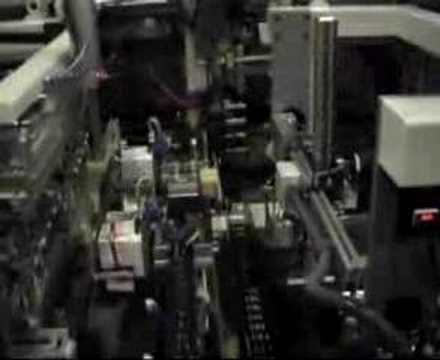 IML - robot - Cildan-( in mold labelling ) www.cildan.com.tr