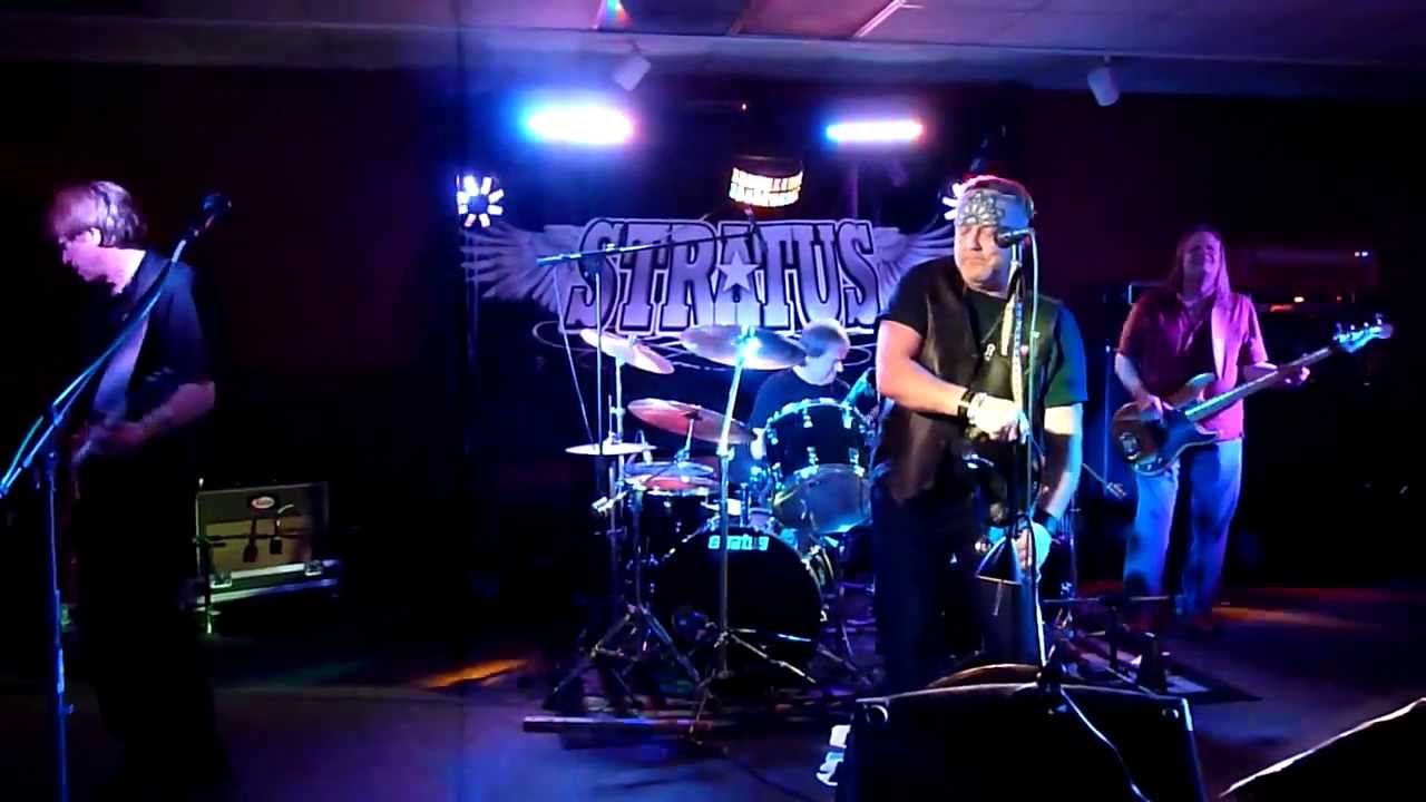 Guarda STRATUS-One Way Out (cover)-HD-Cardinal Bands & Billiards-Wilmington, NC-3/1/14 su YouTube Guarda STRATUS-One Way Out (cover)-HD-Cardinal Bands & Billiards-Wilmington, NC-3/1/14 su YouTube