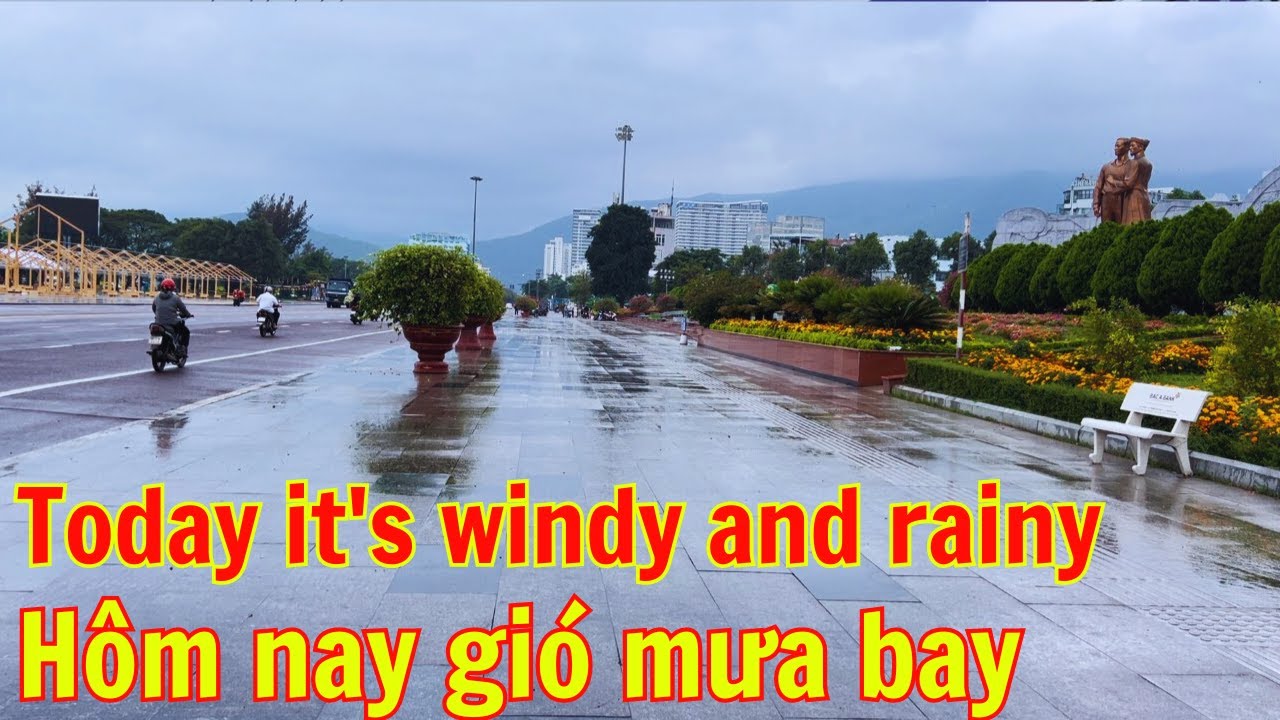 Today it's windy and rainy - YouTube