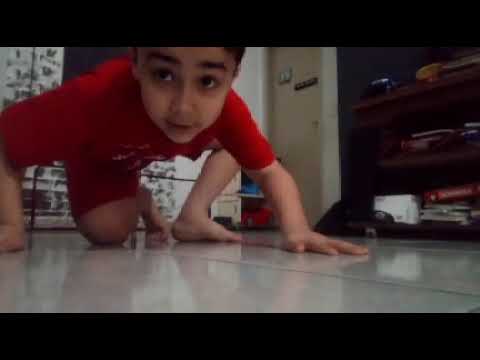 jogando futezin com meu irmãozin