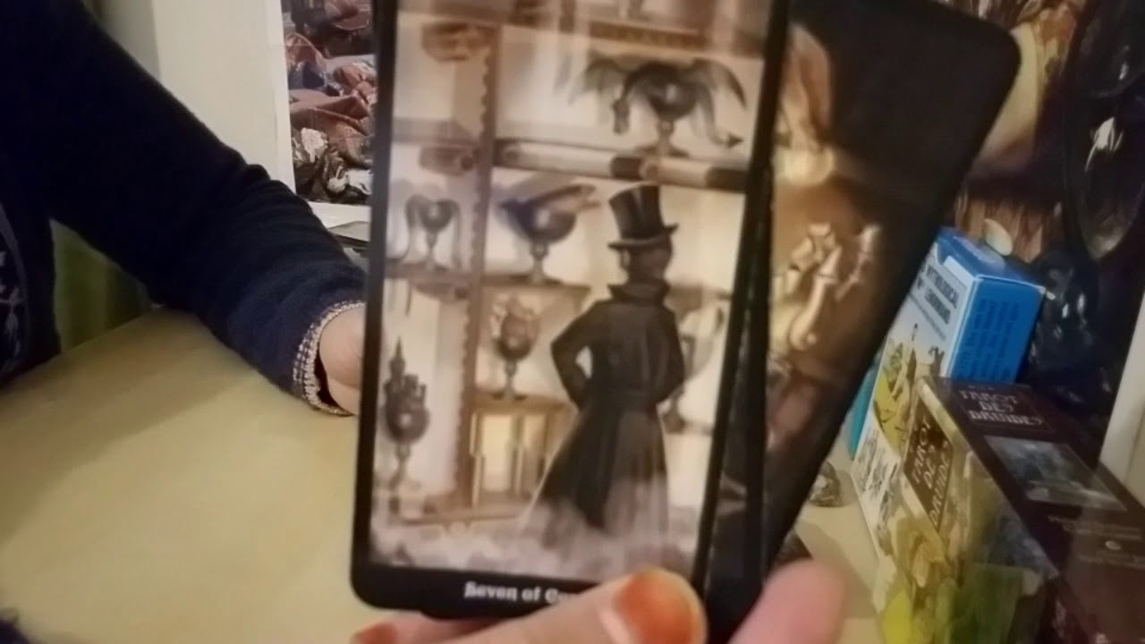 اختر كرت شريك العلاقات الصعبة قد تجد رسالة لك بين البطاقات