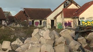 Les Derniers Jours Dun Village Réinvesti Par Des Graffeurs