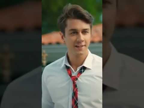 Tuttu Fırlattı Kalbimi Gökçe Dorukatakul Dorukatakulonline Kardeşlerim Kardeşlerimfan Shorts