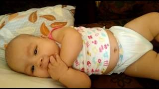 Nena gagueando ashly