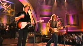 John Fogerty & Keith Urban - Walkin In The Country chords