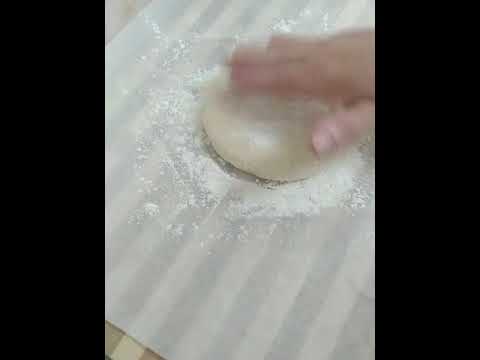 שקשוקה בשר עם ביצים ולחם על המחבת