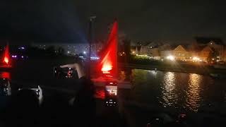 видео: Салют и алые паруса в Минске картинка: Салют и алые паруса в Минске