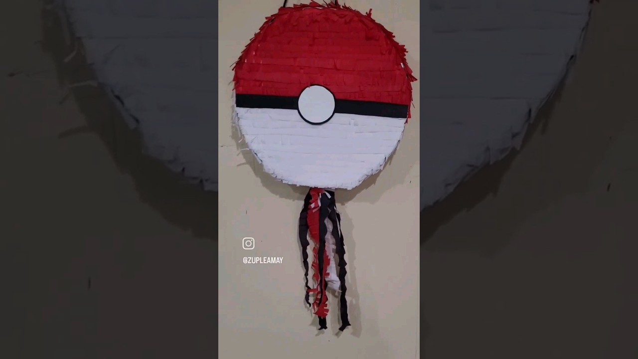 Pull String Poké Ball Pinata - Pokémon