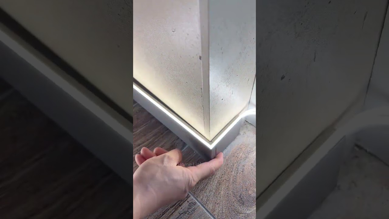 You can choose metal skirting with or without lights.