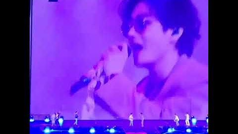 Just TaeJin doing fun Save Me dancing 😂 I
