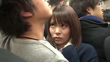 Japani beautifull girl in crowd Hidden Camera in Bus
