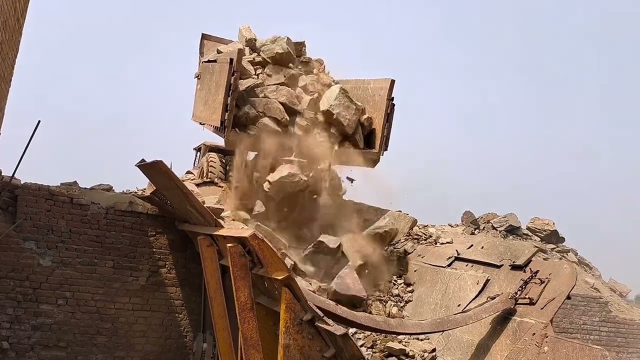 🔥🔥Amazing Quarry Primary Rock Crushing machine Working.Giant inAction.JawCrusher Machine