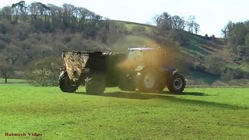 Muck-Speading with THREE Tractors and Spreaders.