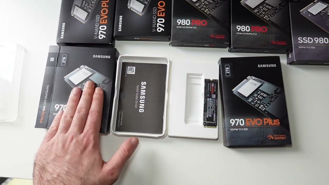 0 EVO Plus 2TB NVMe M.2 Samsung SSD Internal 1 Solid Gen SAMSUNG 
