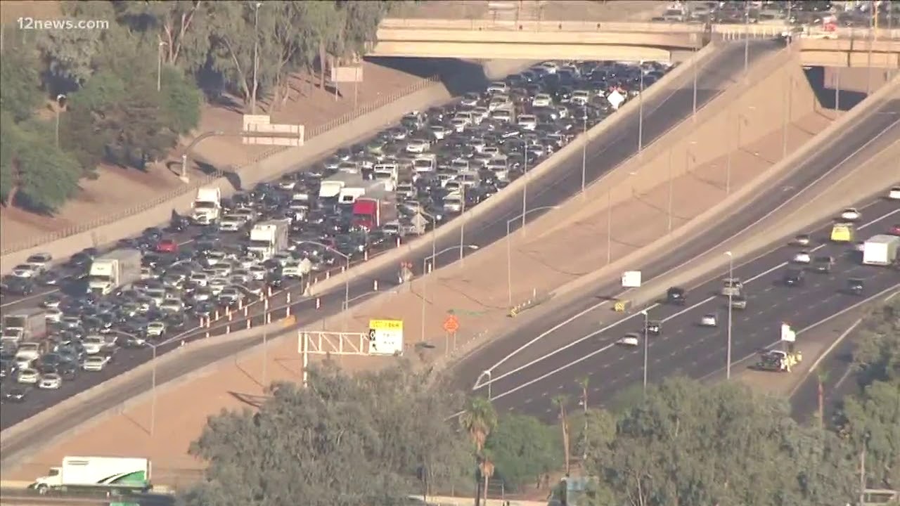 1 person dead after crash on I-10 in Phoenix - YouTube