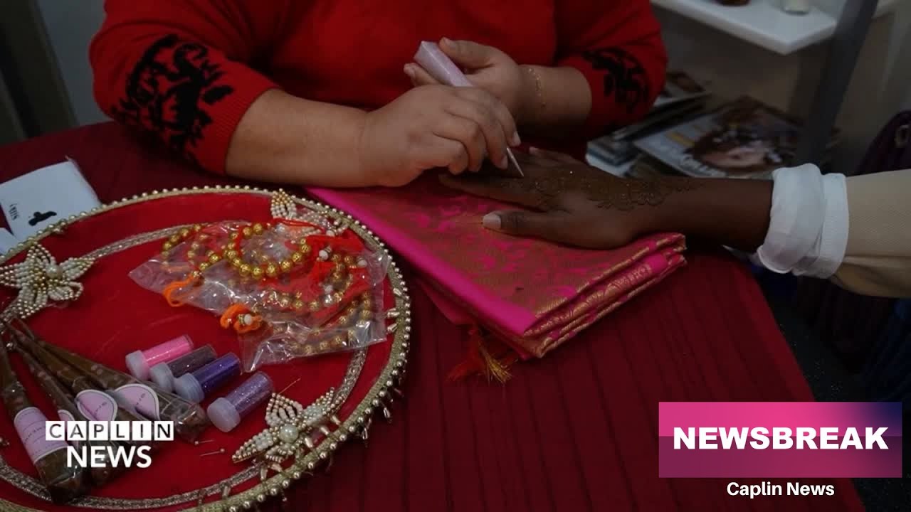 Школа гостиничного бизнеса FIU проводит семинар Seva Global по развитию культурной компетентности.