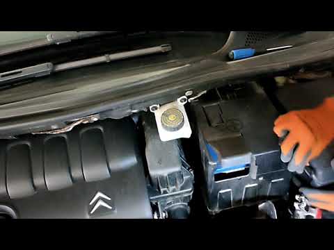 🔧 how to change the battery of a citroen c4 car - DIY