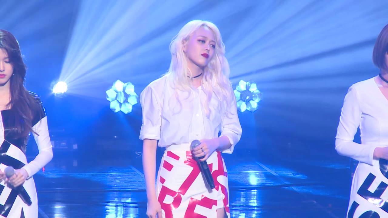 [Fancam] Spica : Kim boa - One way, A.M.N Showcase @ DMC Festival 2016のサムネイル