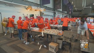 Volunteers join together to help end world hunger