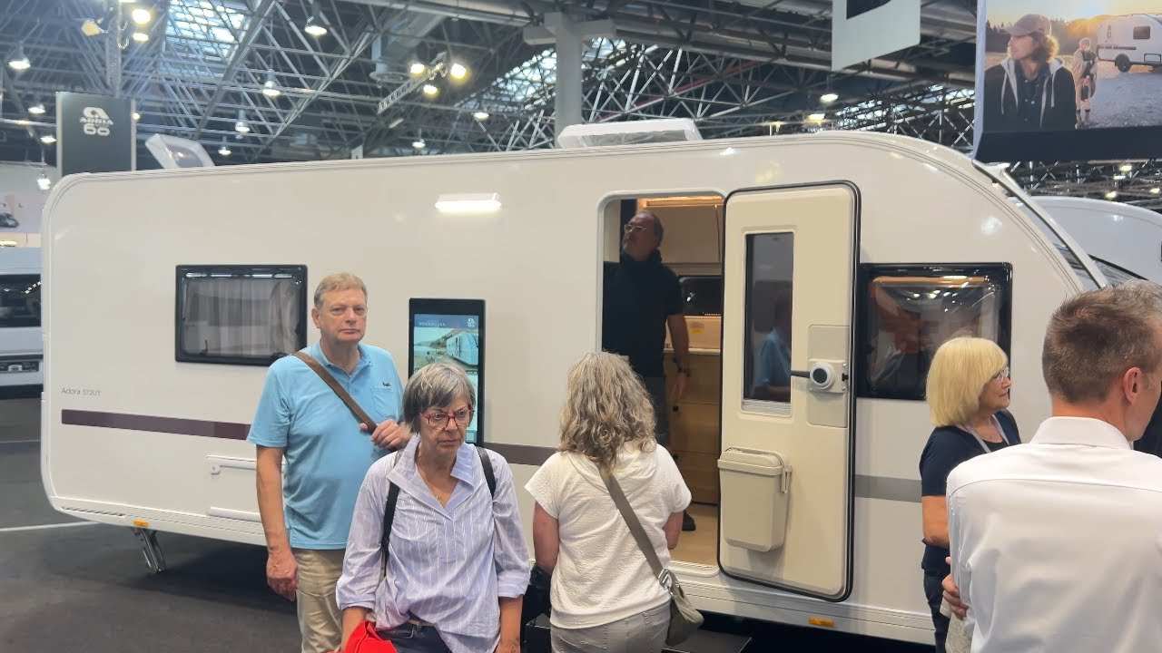 Adria Adora 572 UT (2026) – Interior & Exterior Tour | Caravan Salon 2025 Düsseldorf