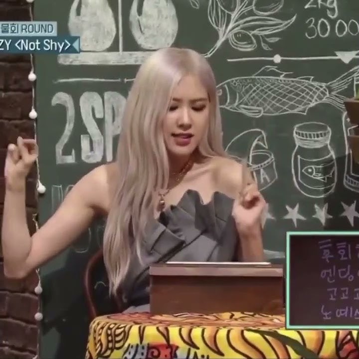 BLACKPINK Rosé singing Not Shy on Amazing Saturday