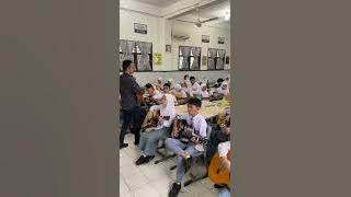 Memories - Maroon 5 Cover Sir Tri Adinata and Students (SMA Unggulan Al-Azhar Medan)