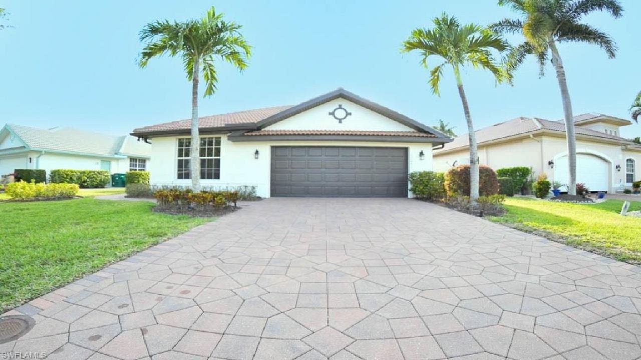 Naples Florida Home For Sale. 11075 Longshore Way E, Naples, FL