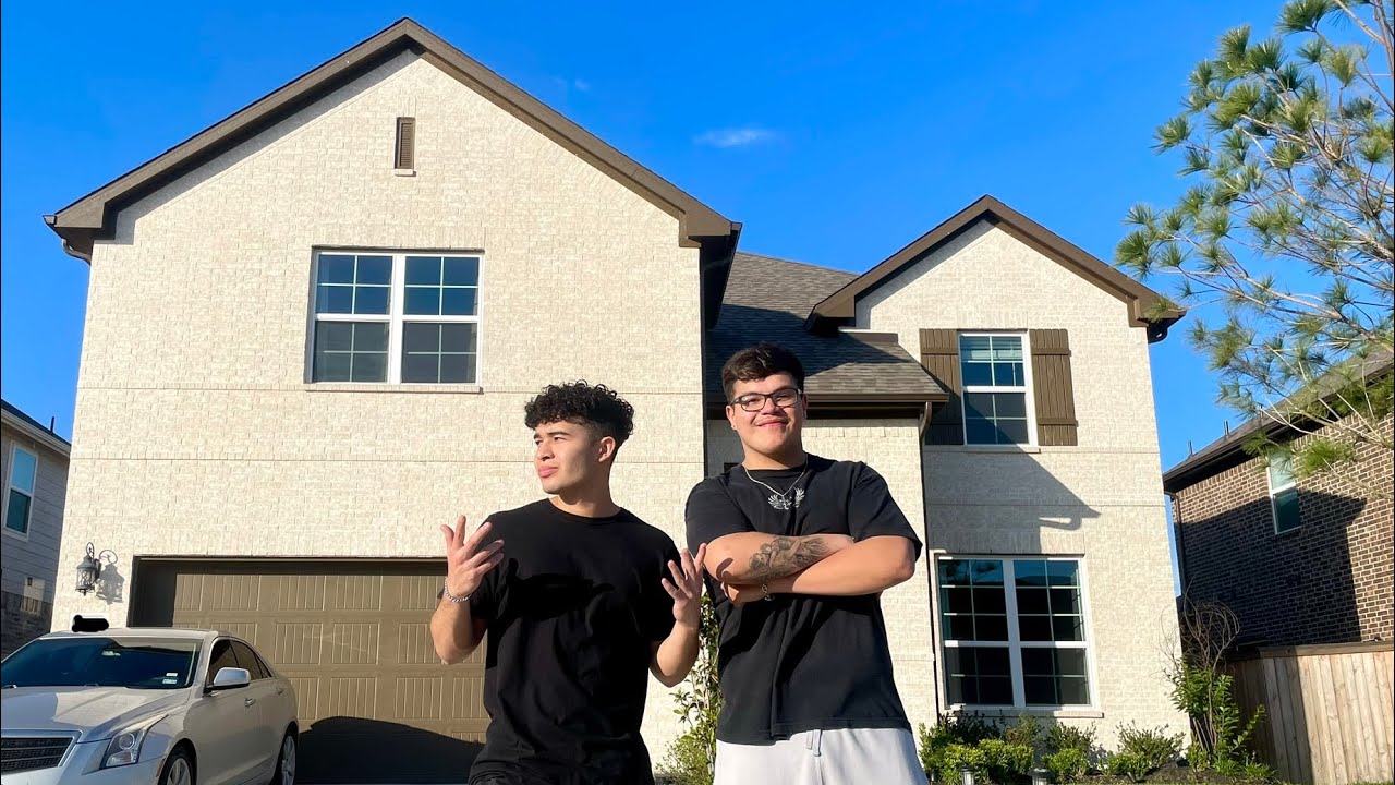 LUXURIOUS NEW HOUSE TOUR!! W/ @KevyKevs